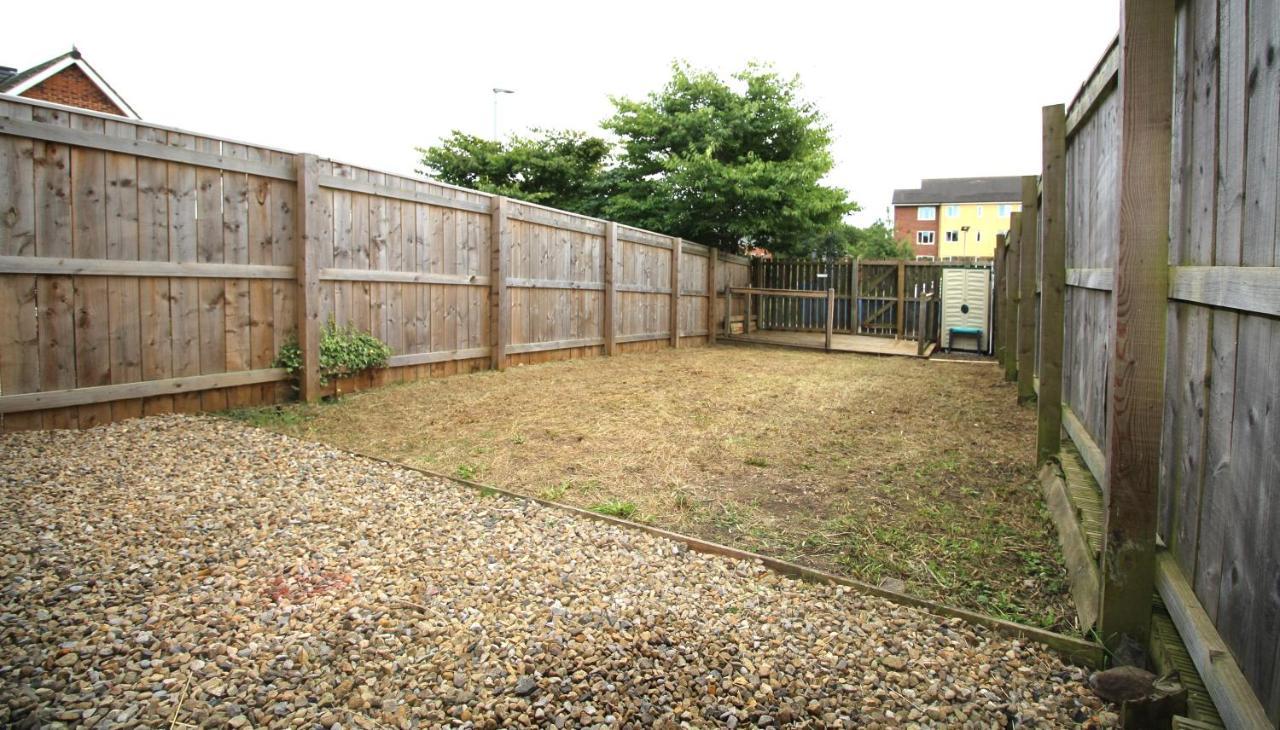 Ashington - 2 Bedroom House - Beautifully Decorated & Furnished - Large Garden Exterior photo